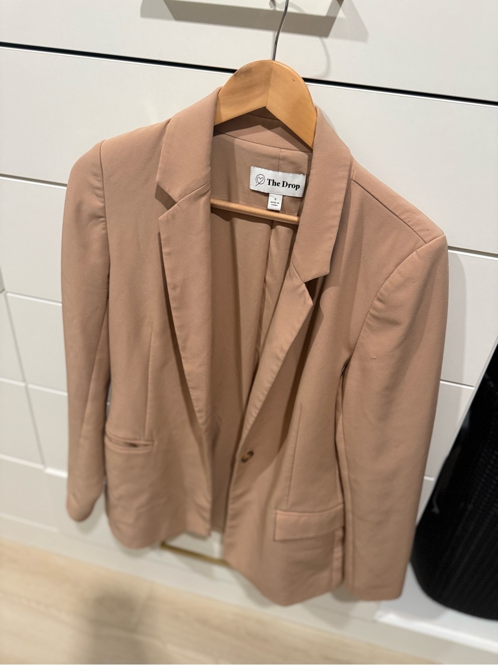 The Drop Women's Tan Single-Button Blazer